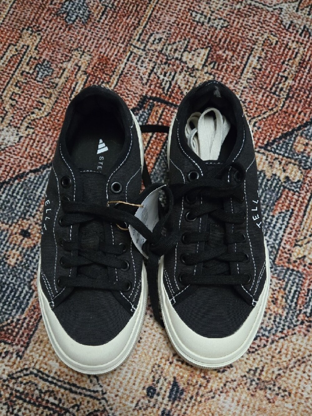 Stella McCartney Black and Cream Platform Lace-Up Sneakers - Picture 3 of 5